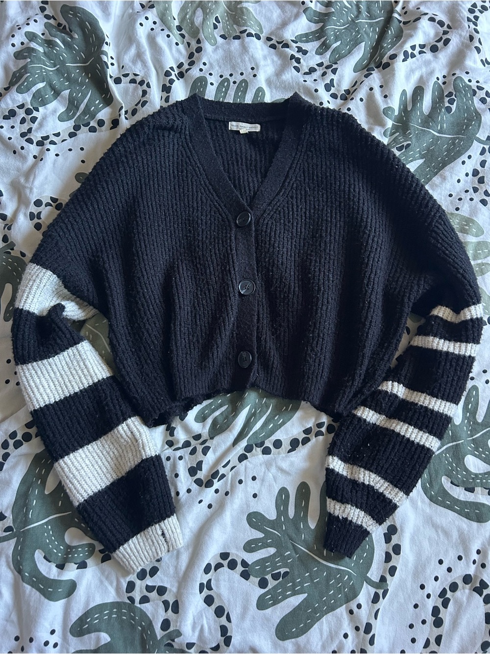 Black and White Striped Oversized Puff-Sleeve Cropped Knit Cardigan